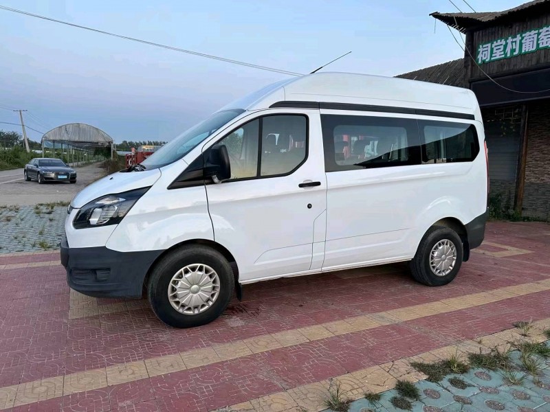 徐州19年福特全顺3