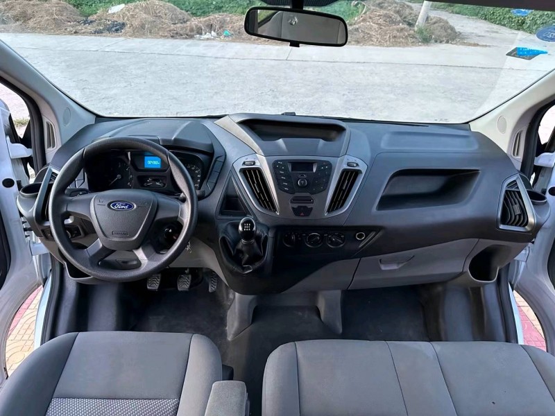 徐州19年福特全顺5