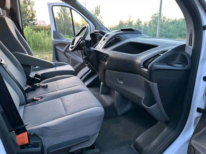 徐州19年福特全顺6