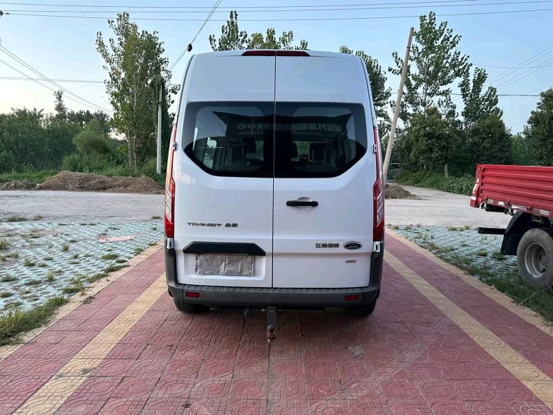 徐州19年福特全顺9