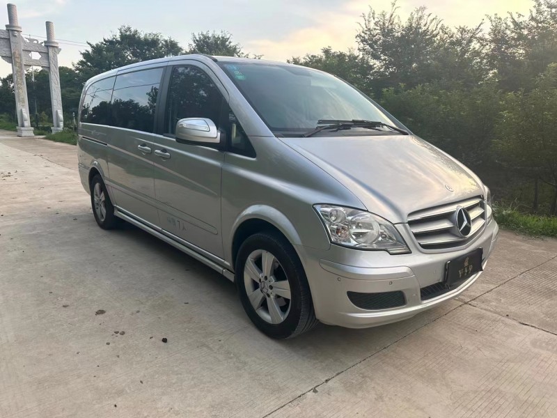 徐州17年奔驰唯雅诺3