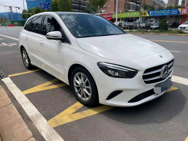 武汉21年奔驰B3