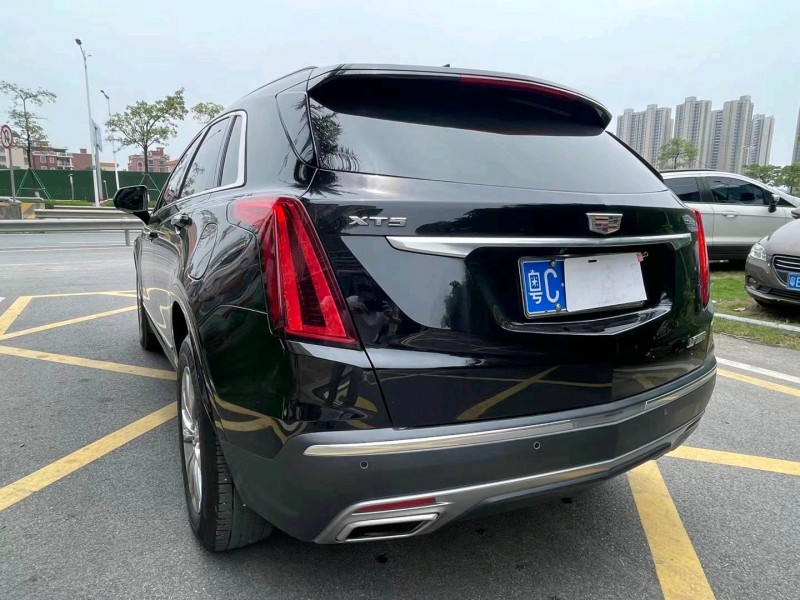 佛山20年凯迪拉克XT54
