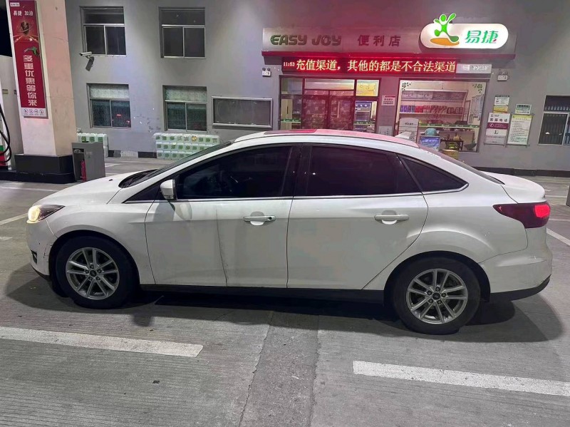 常州18年福特福克斯9