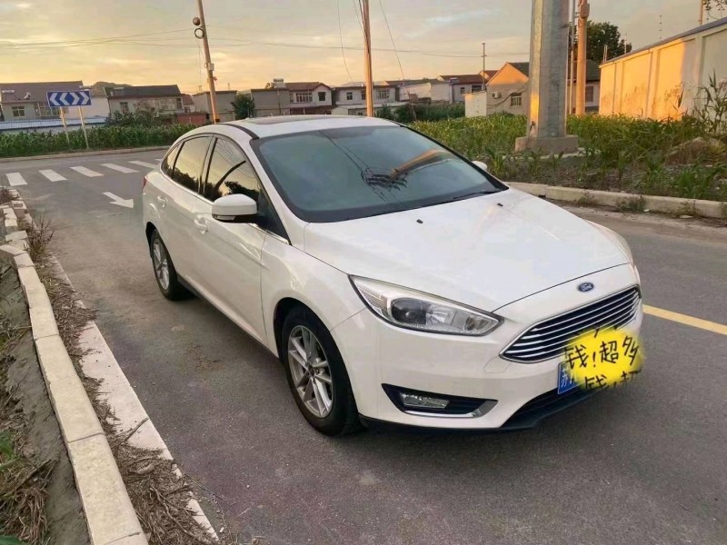 徐州17年福特福克斯3