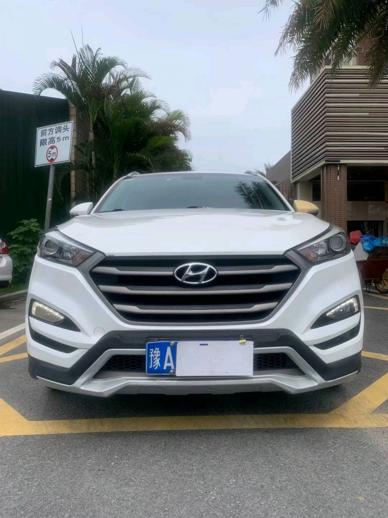 佛山17年现代途胜1