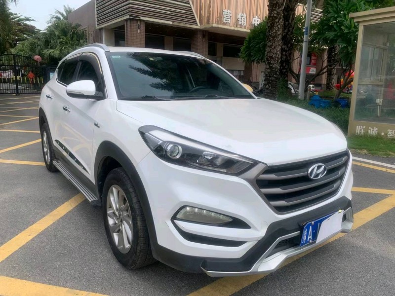 佛山17年现代途胜3