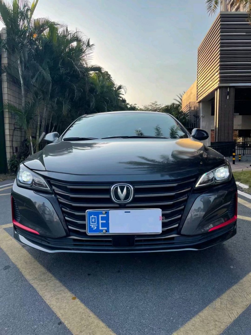 佛山20年长安汽车睿驰CC1