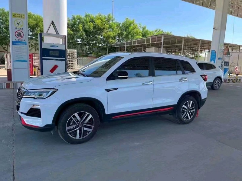 瀘州22年長安汽車CS753