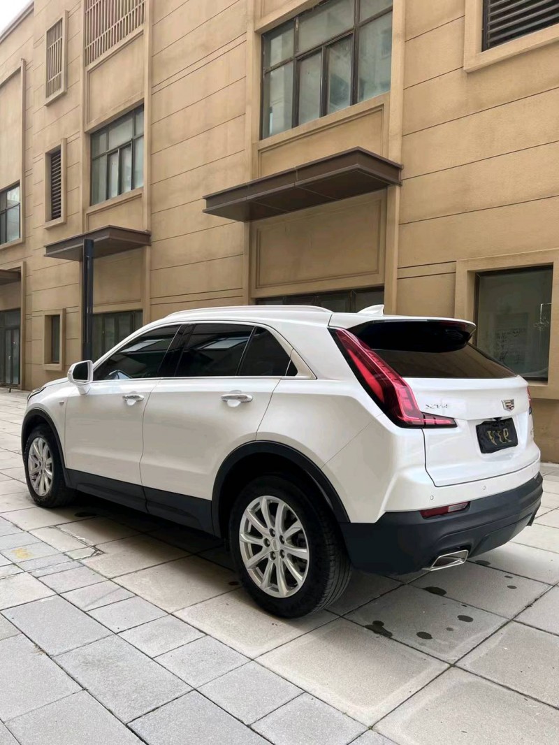 廊坊20年凯迪拉克XT45