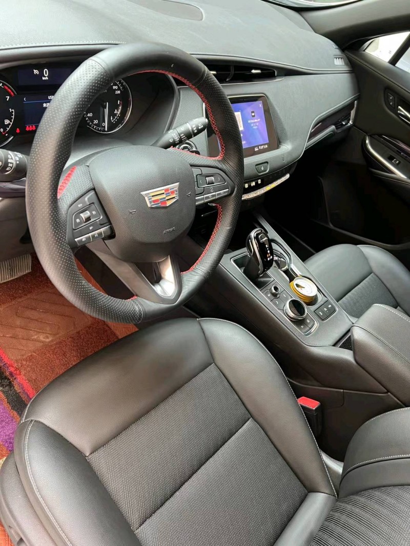 廊坊20年凯迪拉克XT46
