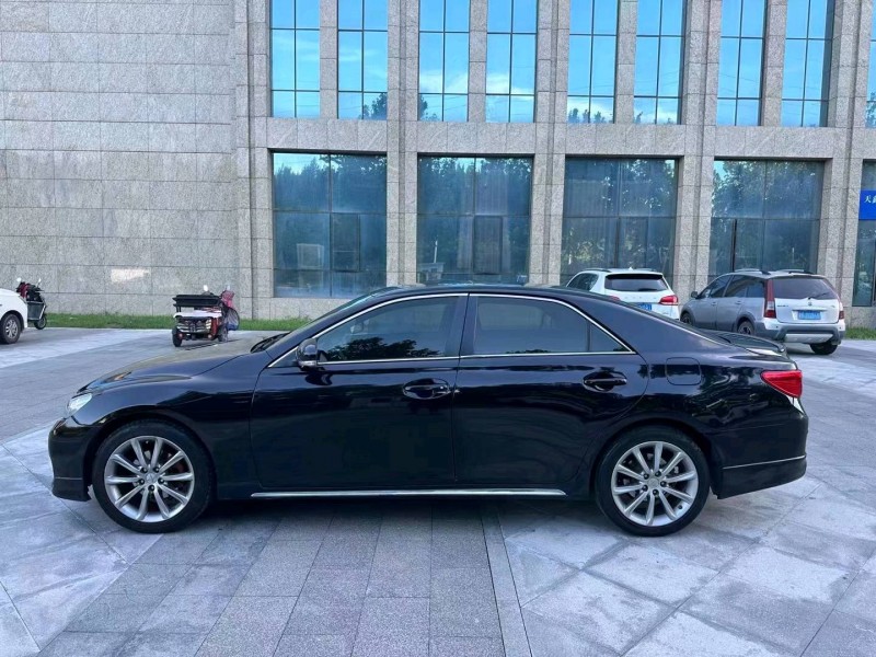 廊坊13年丰田锐志5