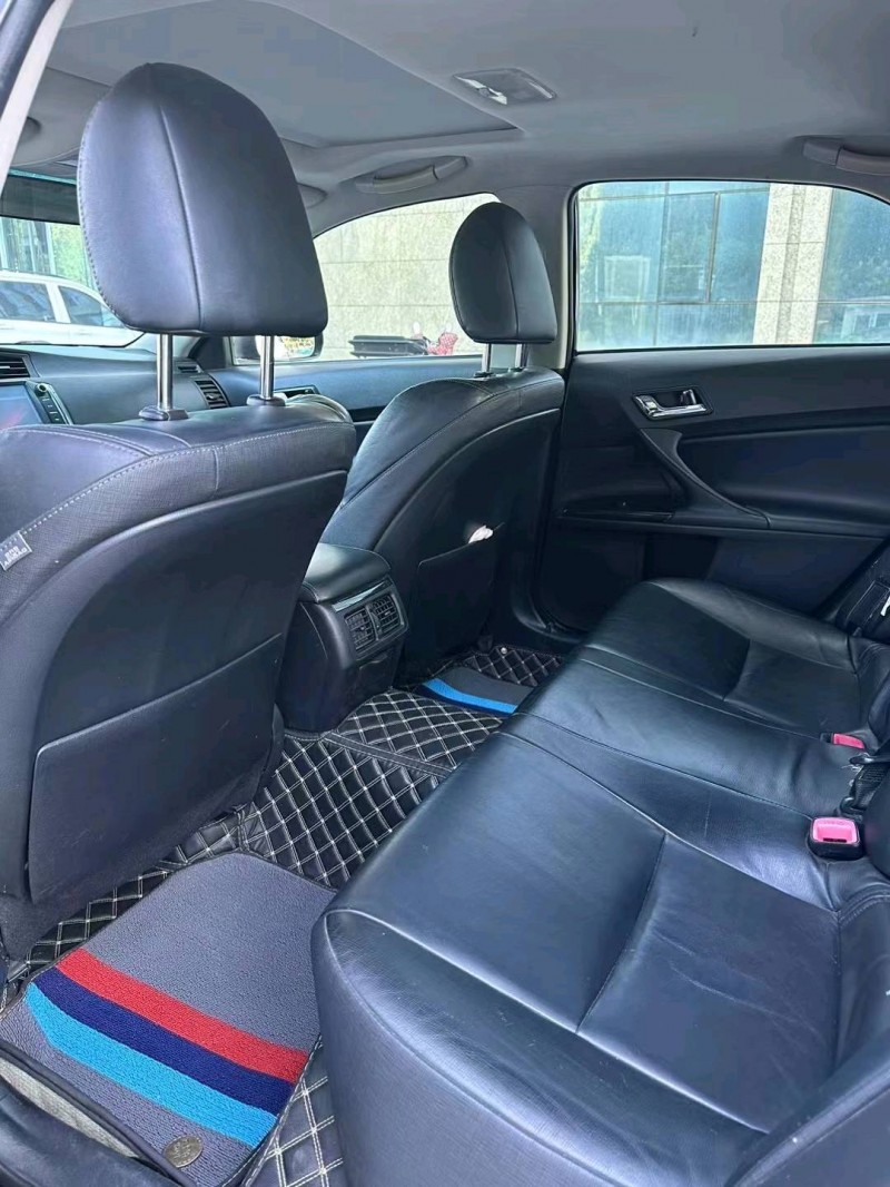 廊坊13年丰田锐志7