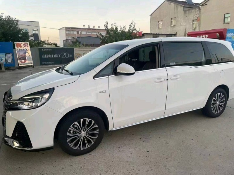 常州23年别克GL83