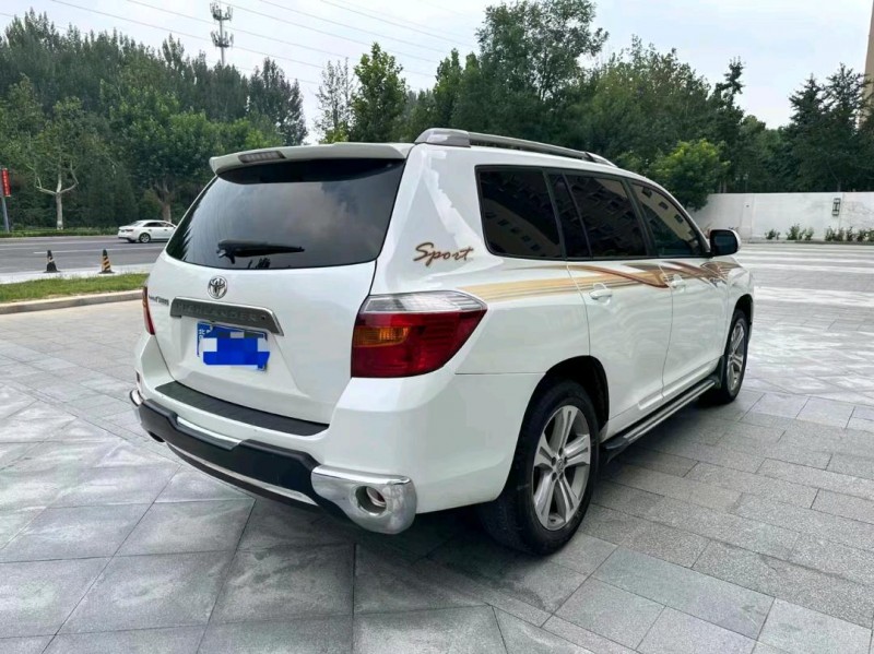 廊坊12年丰田汉兰达4