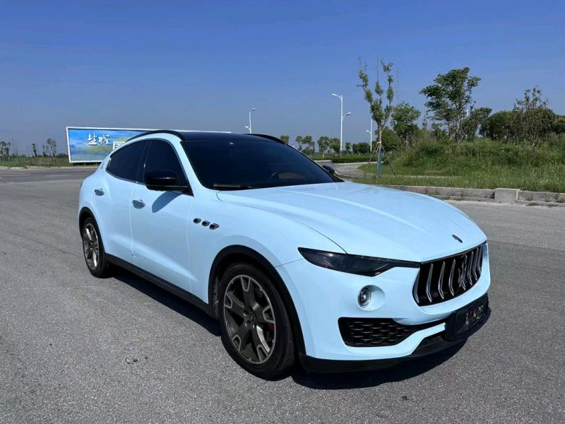 盐城20年玛莎拉蒂Levante3