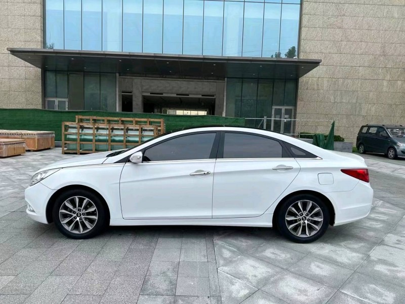 廊坊13年现代索纳塔八3