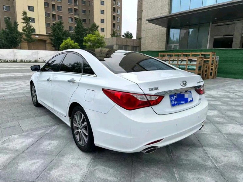 廊坊13年现代索纳塔八4