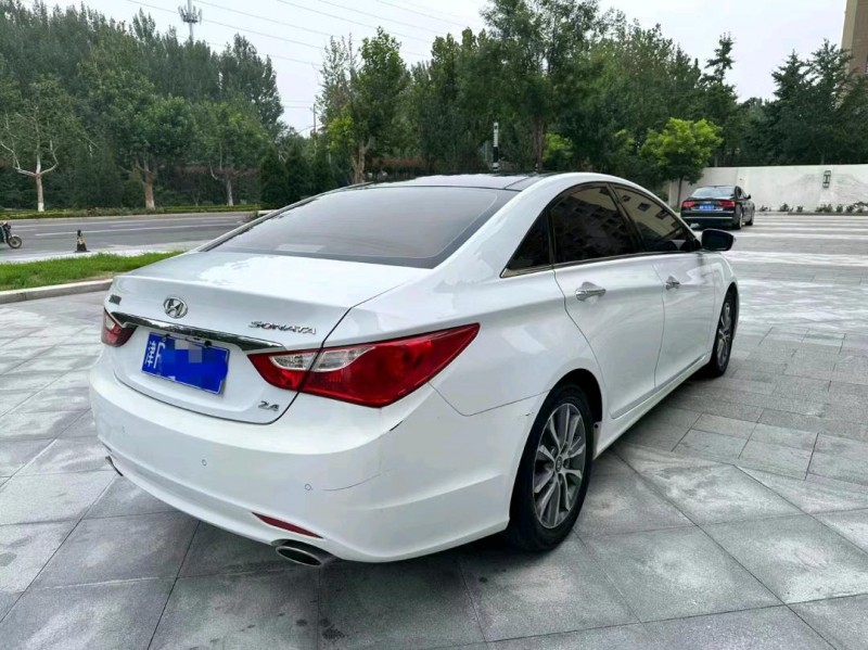 廊坊13年现代索纳塔八5