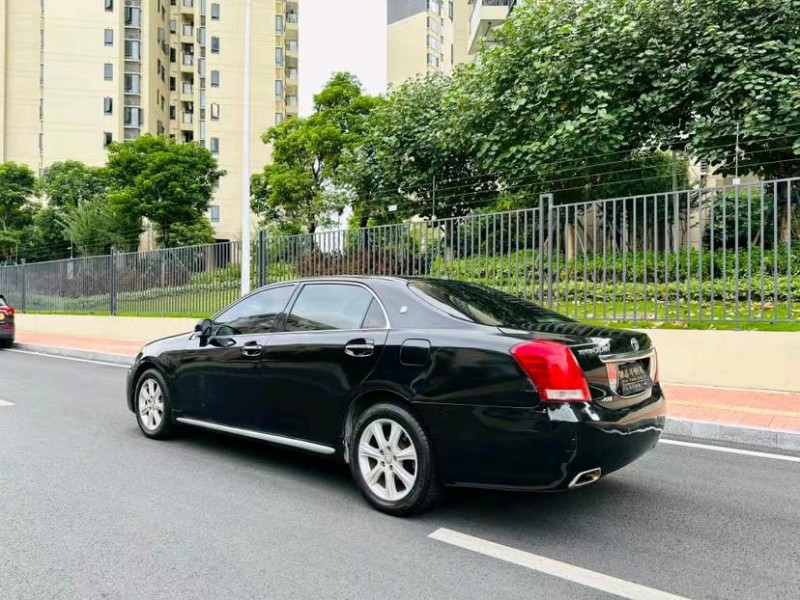 东莞10年丰田皇冠7
