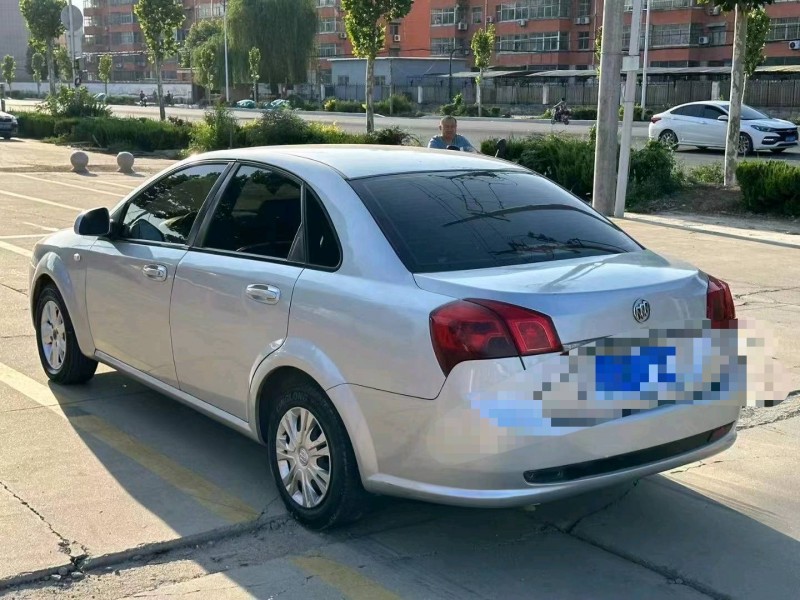 聊城13年别克凯越8