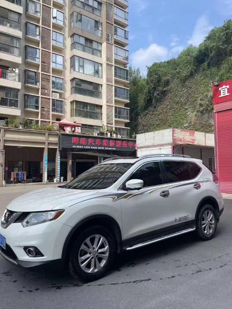 宜昌16年日產奇駿4