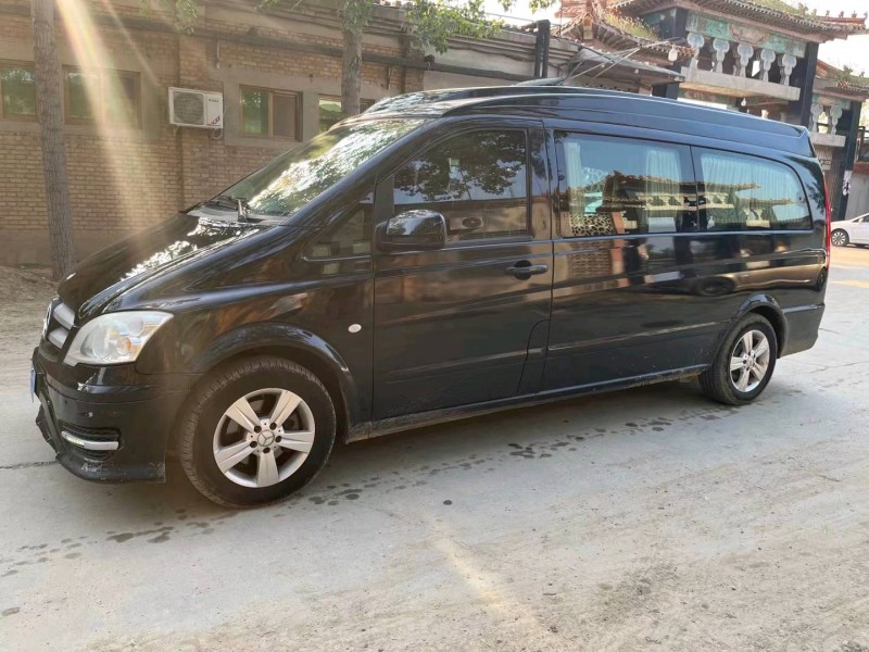 保定12年奔驰威霆3