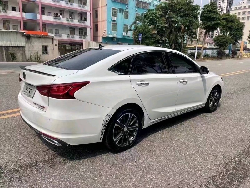 深圳22年长安汽车锐程CC4