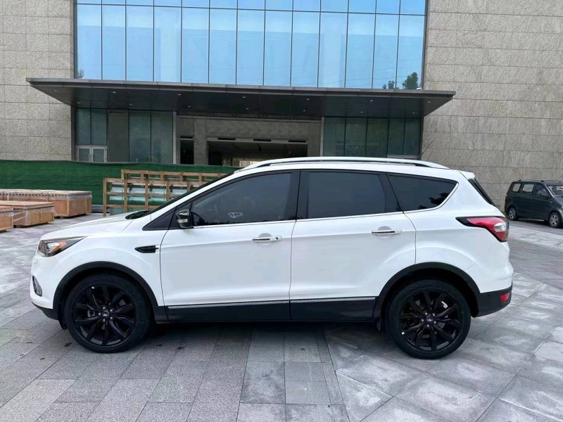 廊坊17年福特翼虎2