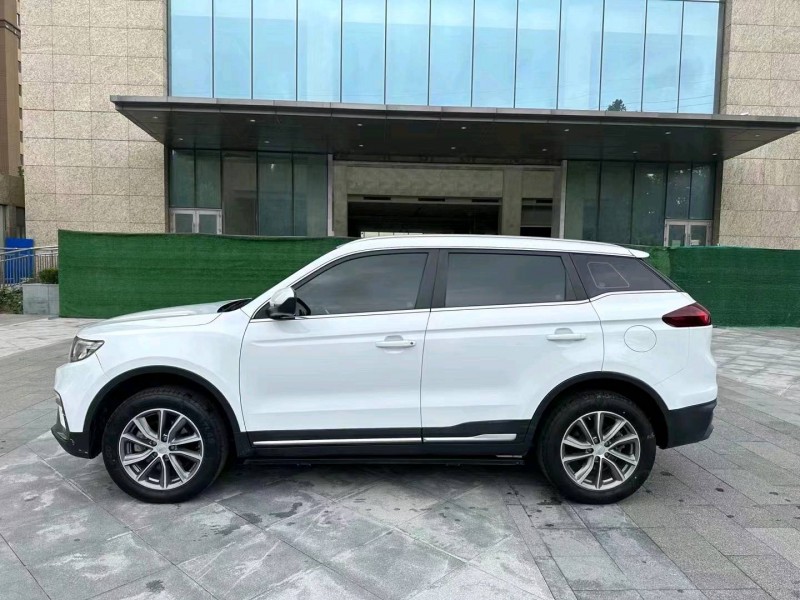 廊坊20年吉利博越3