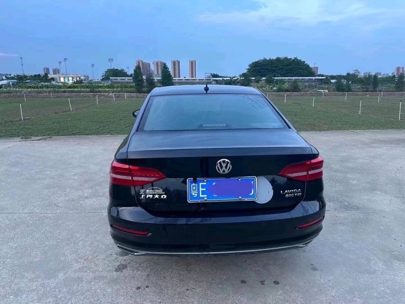 珠海20年大众朗逸8
