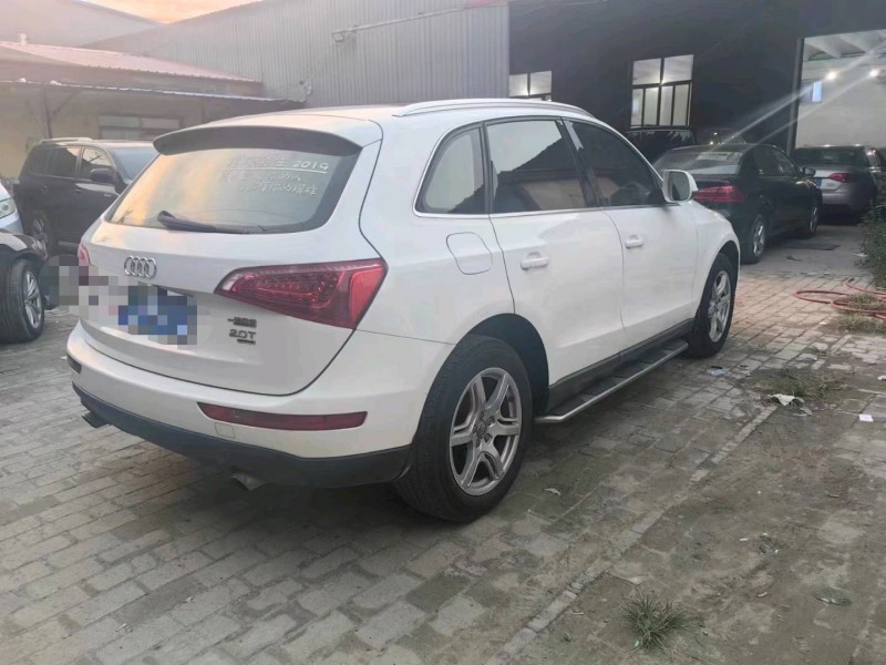 保定12年奥迪Q58