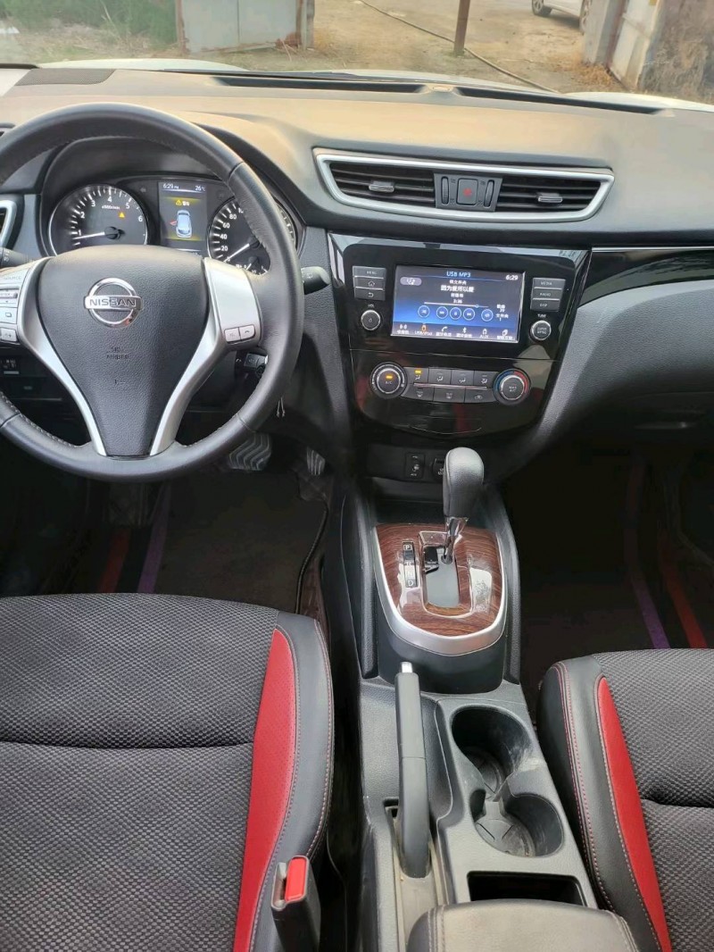 保定18年日产逍客4