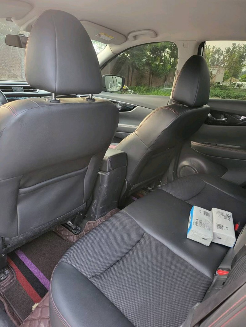 保定18年日产逍客5