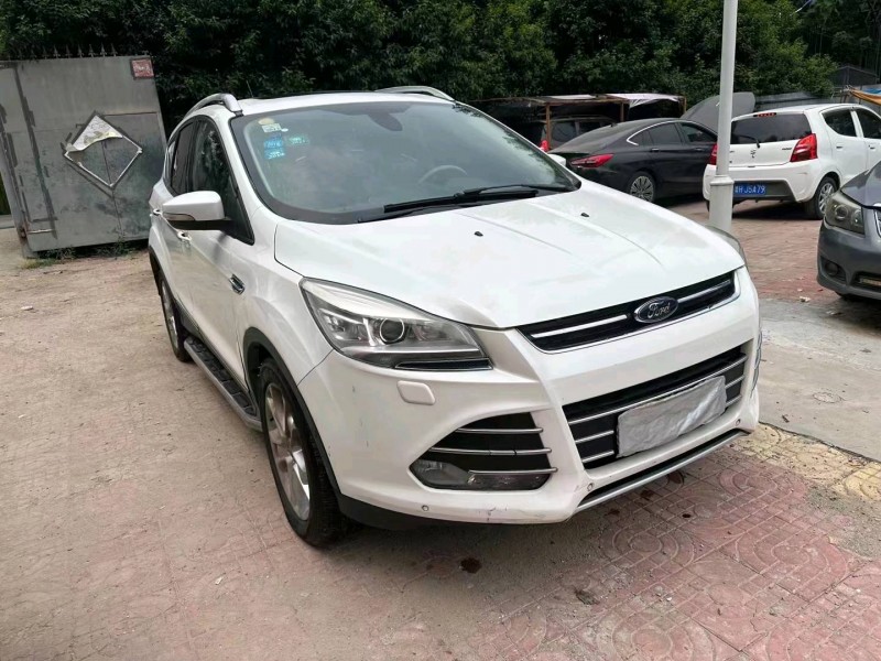 济南15年福特翼虎5