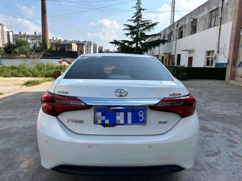 济南18年丰田雷凌9