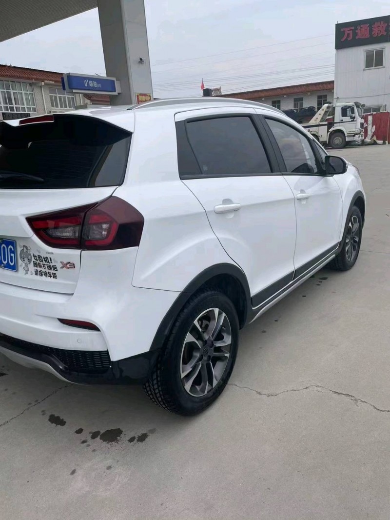 保定20年吉利远景7