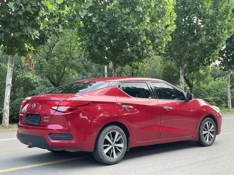 徐州19年日产蓝鸟7