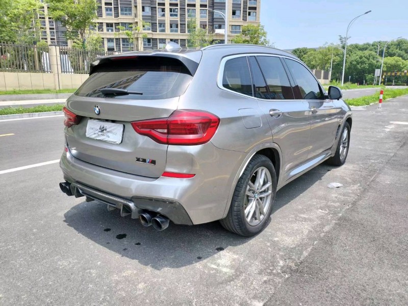 苏州20年宝马X39