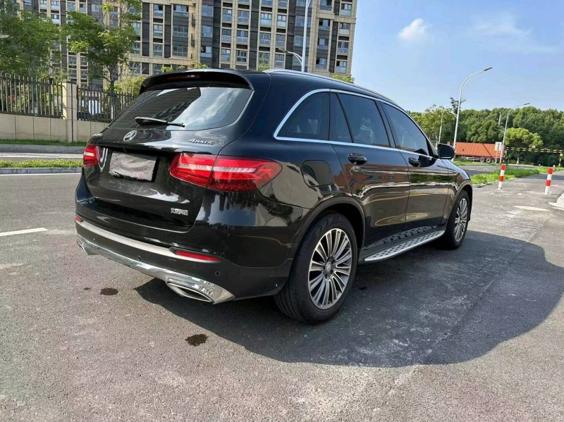 苏州17年奔驰GLC9