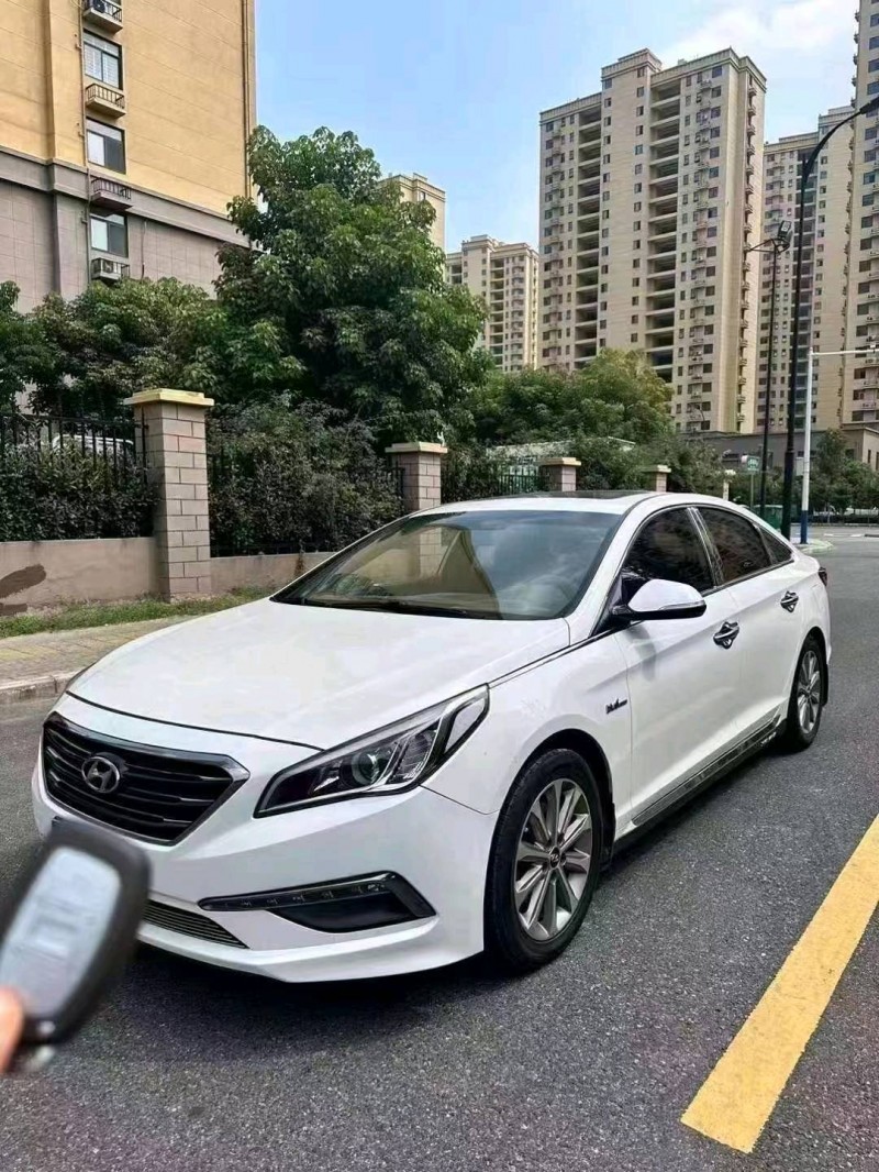 阜陽16年現代索納塔九2