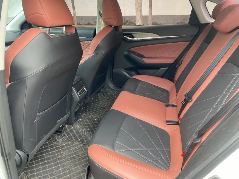 济宁22年长安汽车逸动6