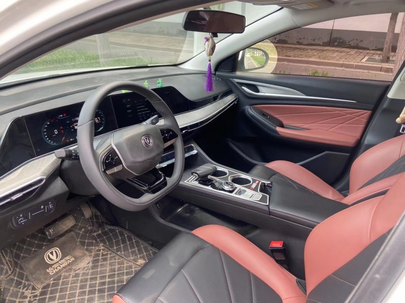 济宁22年长安汽车逸动7