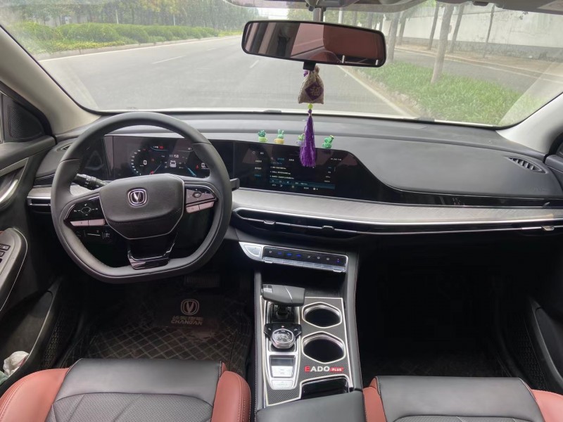 济宁22年长安汽车逸动8