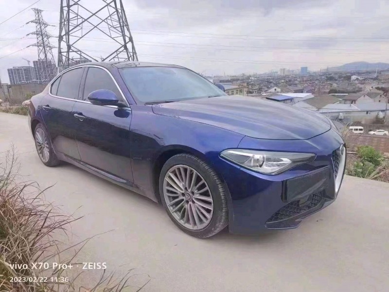 嘉兴19年阿尔法·罗密欧Giulia2