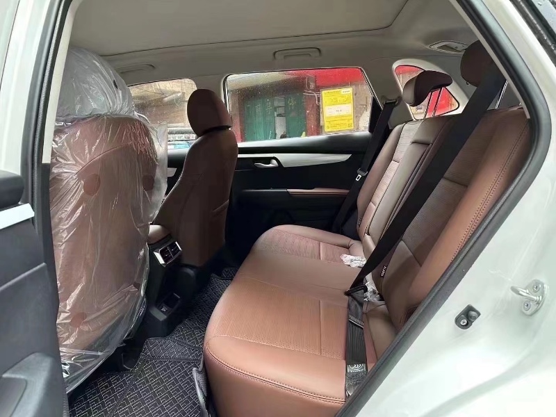 深圳23年起亚智跑4