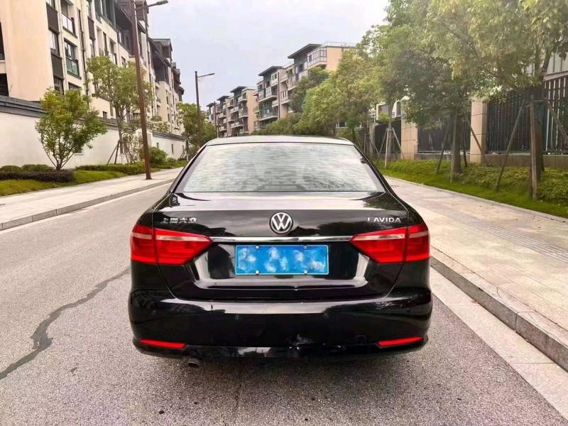 嘉兴15年大众朗逸2