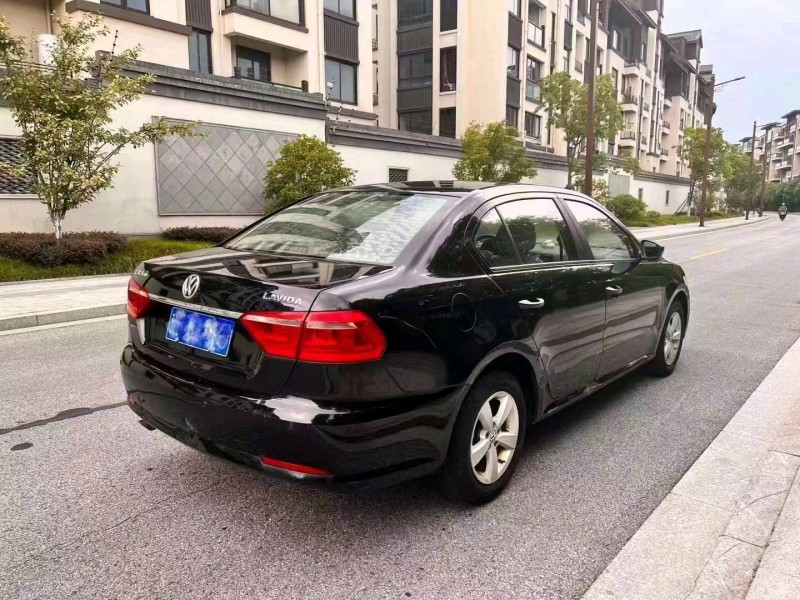 嘉兴15年大众朗逸8