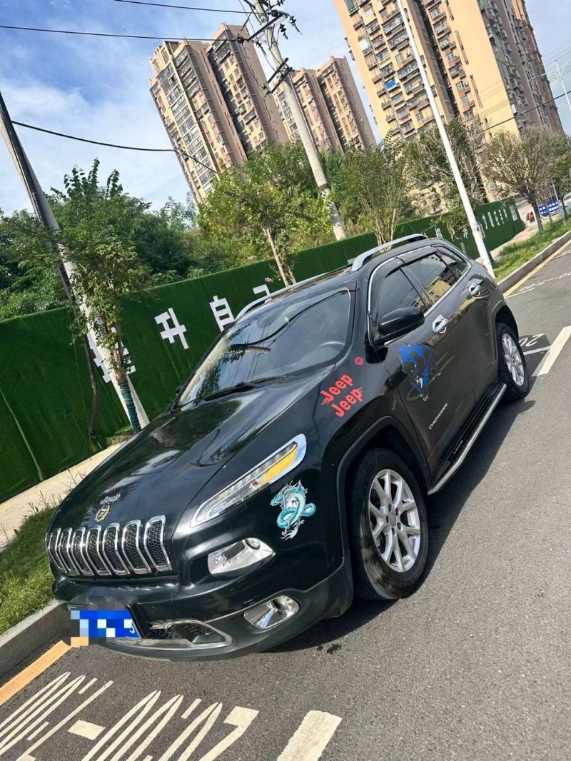 瀘州18年Jeep自由光2