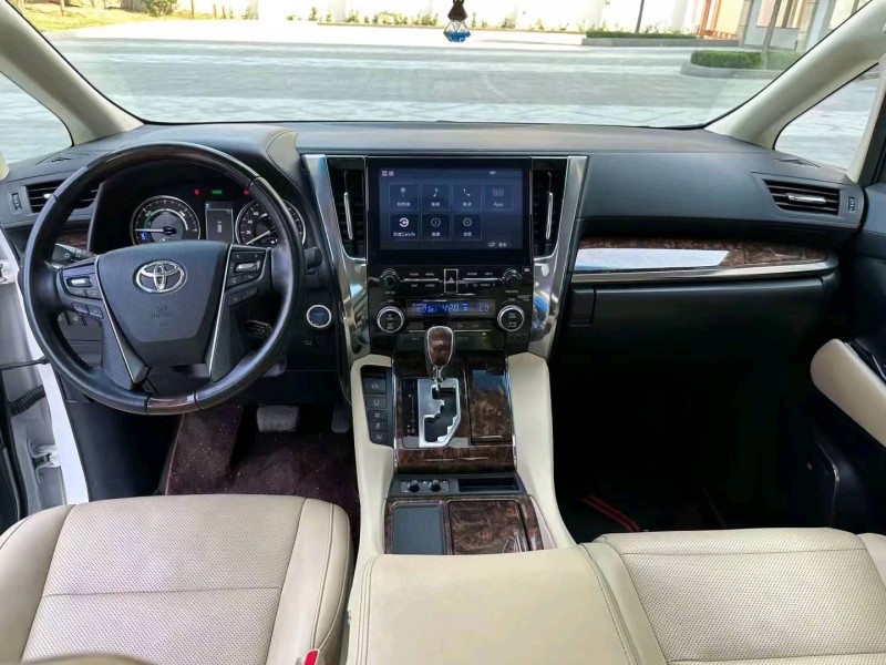 廊坊20年丰田埃尔法8